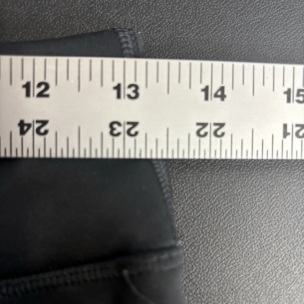 Nike Dri Fit‎ Women's Medium Cropped Leggings